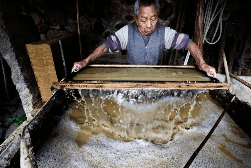 造紙醇類消泡劑應(yīng)用場景